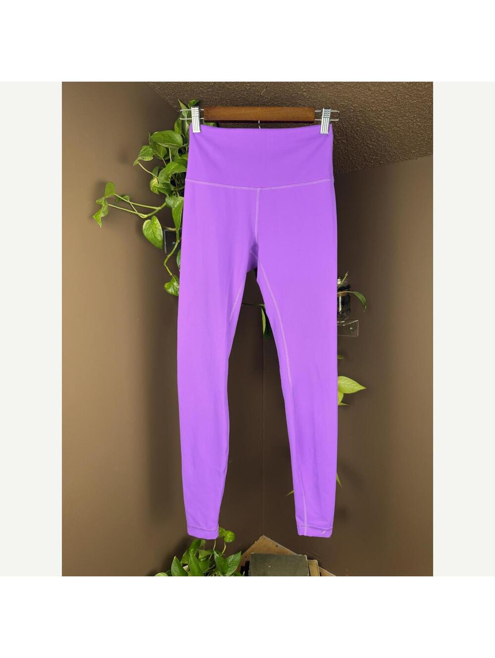 lululemon purple Wunder Train High-Rise 28 Leggings Purple Size 6